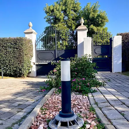 Pignatelli Bed & Breakfast *